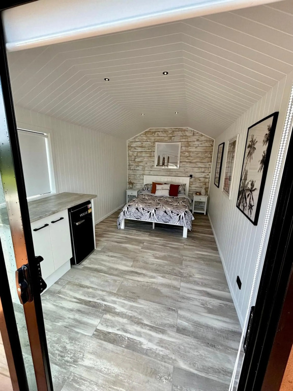 Black Beauty Retreat - Matarangi Holiday Home
