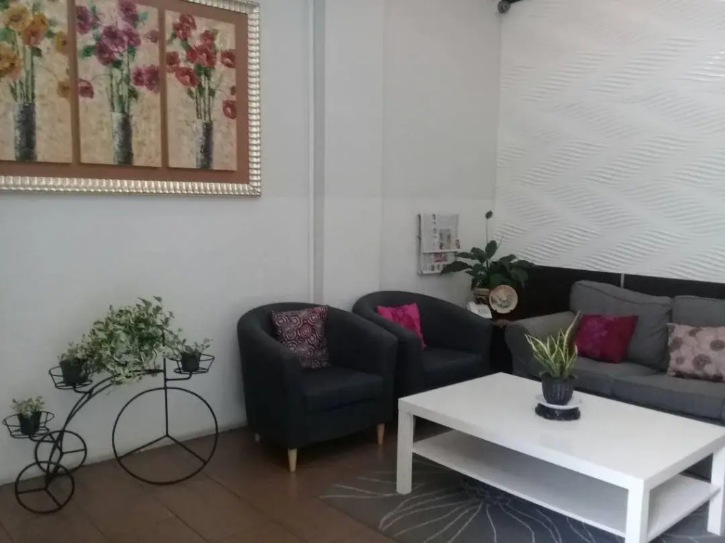 Ginasuite Hotel