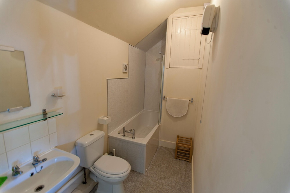 Peaceful Family Retreat in Kent Downs