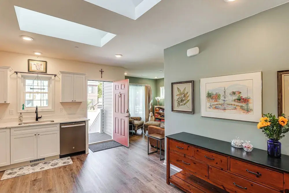 Walk to Historic Chestertown: Dog-friendly Retreat