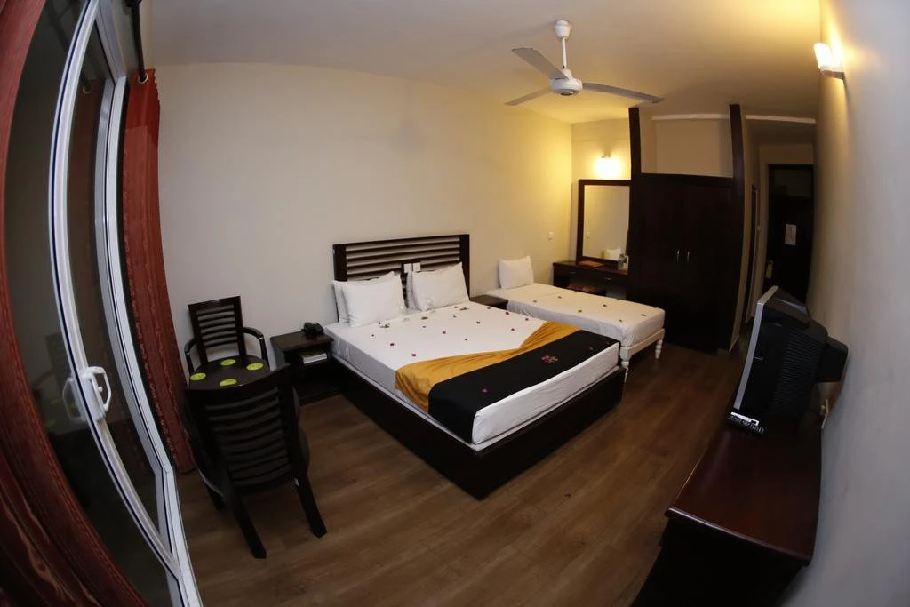 Hikkaduwa Beach Hotel