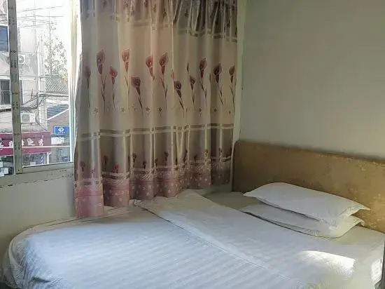 Fenyou Hostel