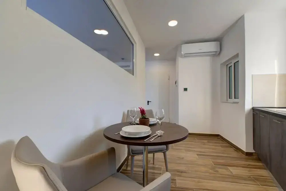 Seaview Stays