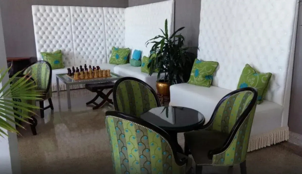Sherry Frontenac Oceanfront