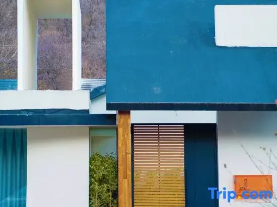 HHHO Tree House B&B (Badaling Water Gate Great Wall Branch)