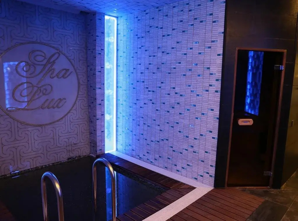 Luxe Lankaran Hotel