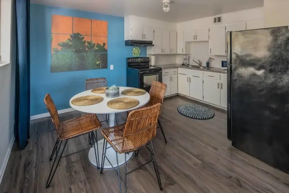 Charming 1BR With Pool by WanderJaunt