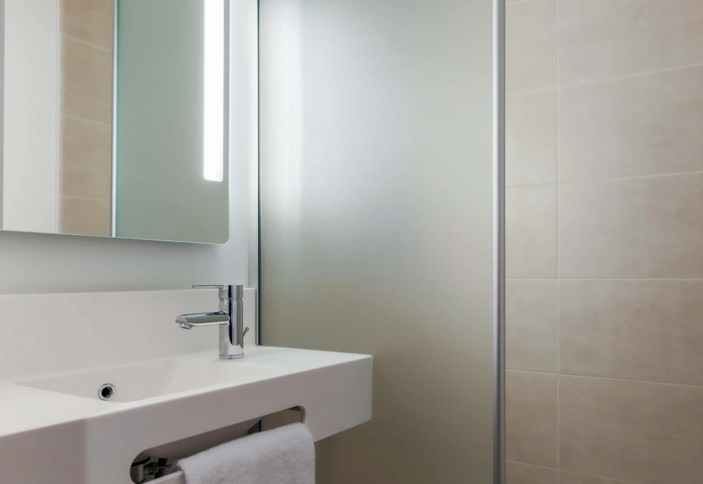 B&B Hôtel Thionville Centre Gare Porte du Luxembourg A31- Confort climatisé