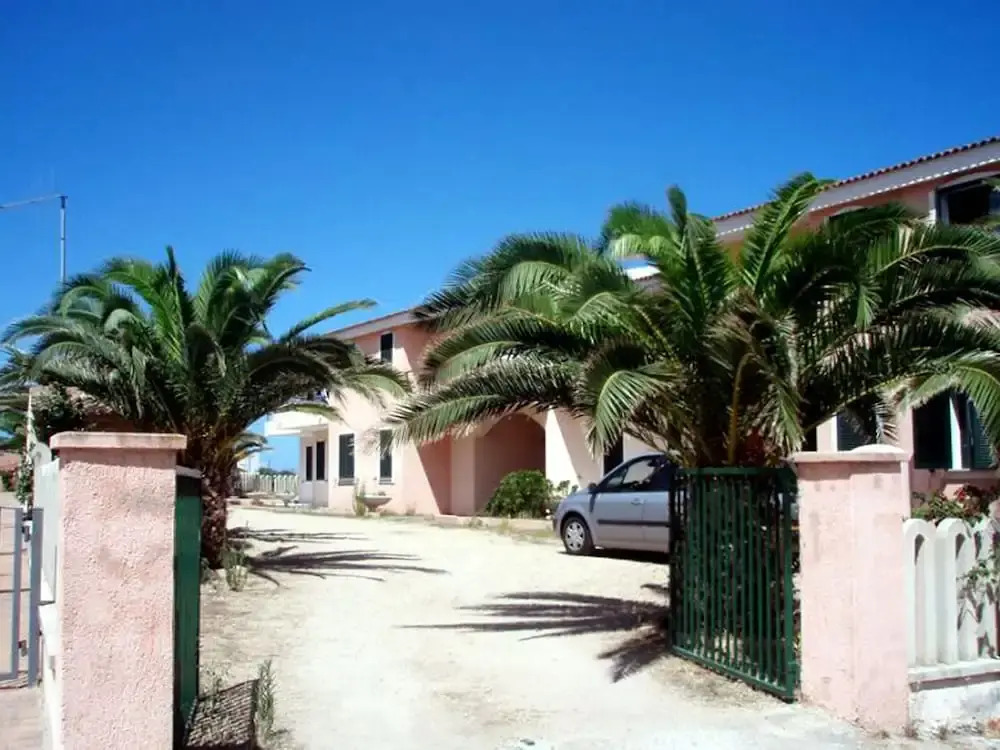Residence With Pool, Near the Beach and Coastal Town of La Ciacca