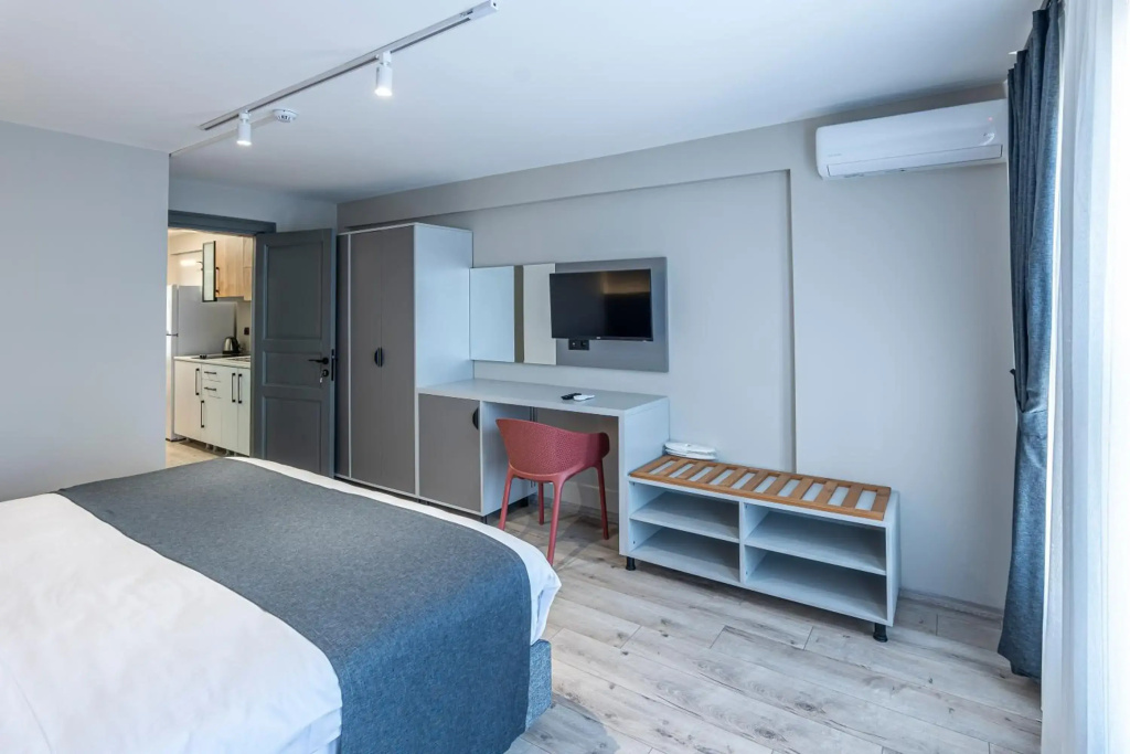 Calanthe Residence
