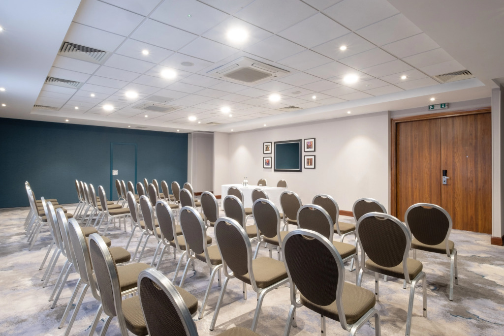 Holiday Inn Stevenage by IHG