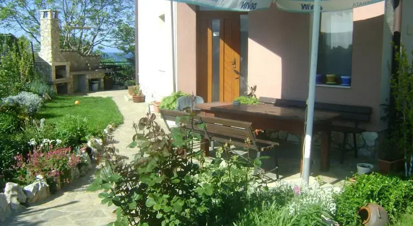 Zenith Guest House