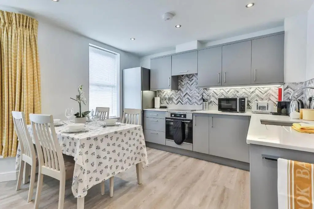 13 Belle House - Apartment 3