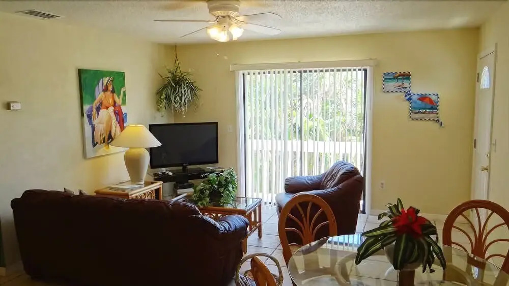 Lora Duplex East #54531 2 Bedrooms 2 Bathrooms Duplex