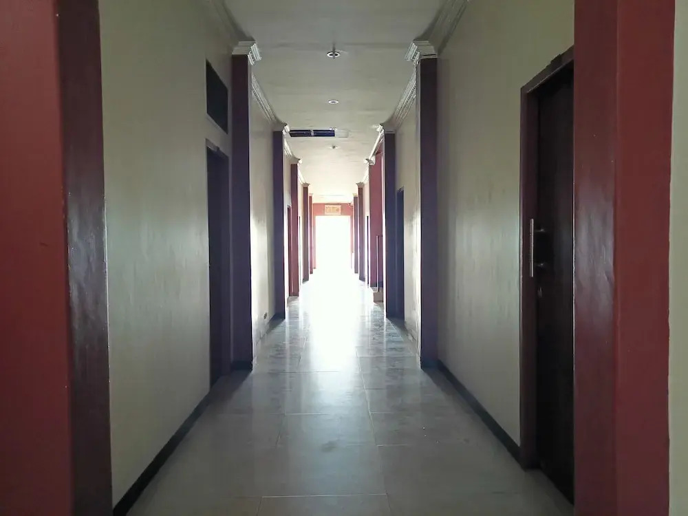 Hotel O Tri Homestay