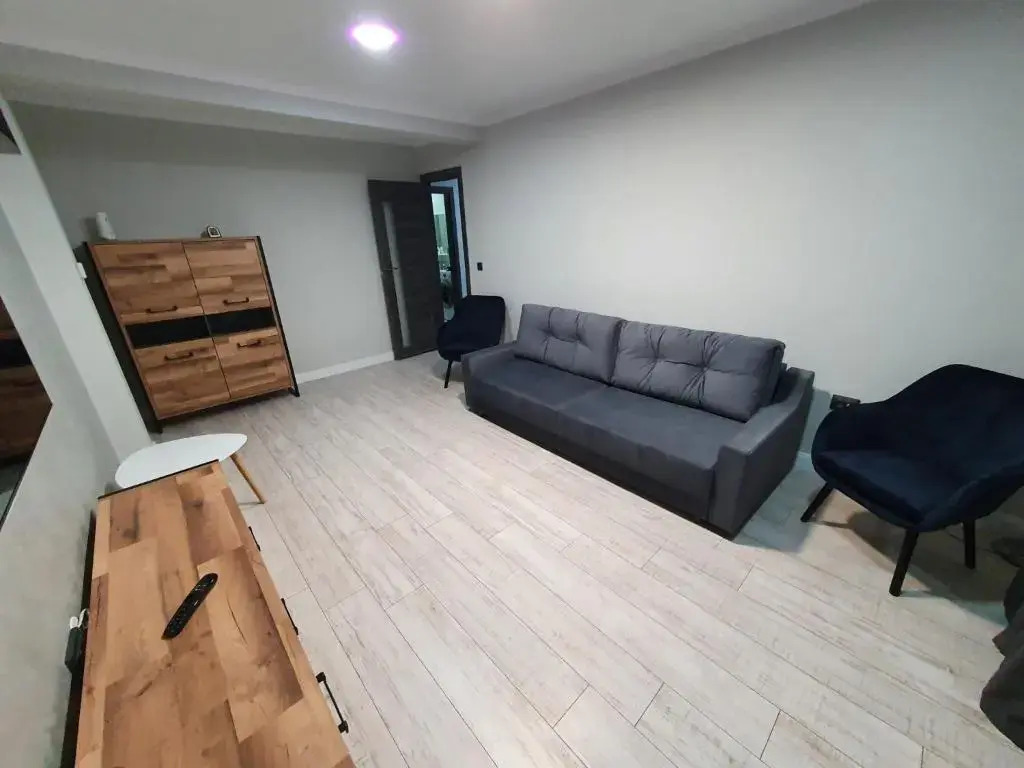 Grey House Bacau