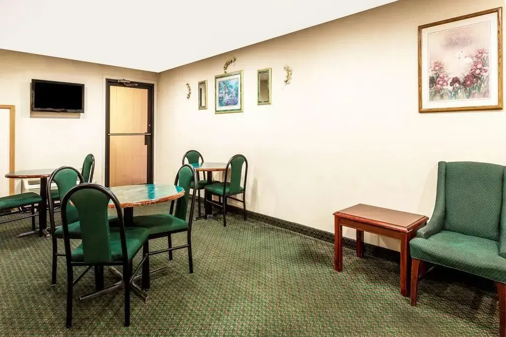 Knights Inn Crawfordsville