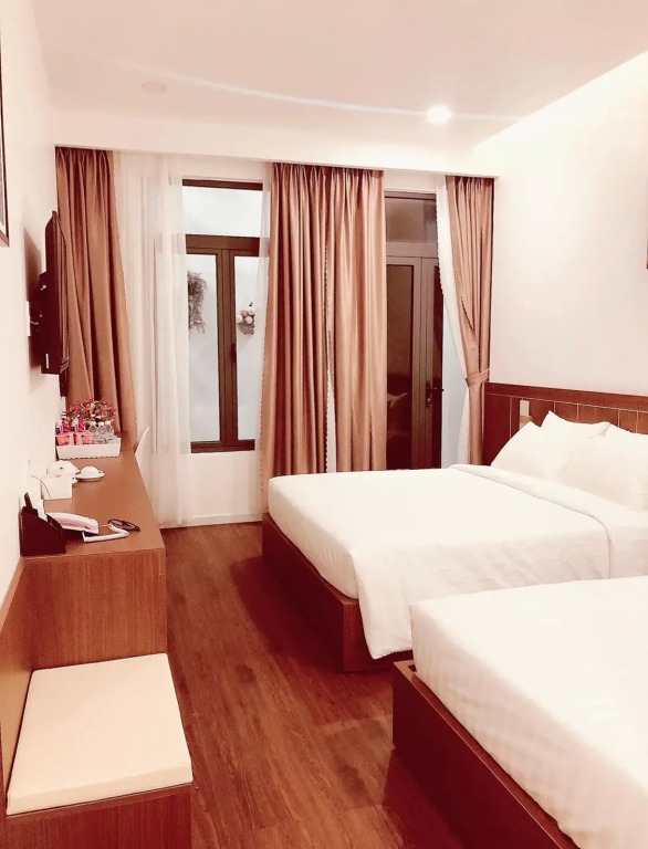 Marina Hotel
