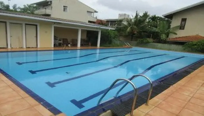 Queens Park Apartments