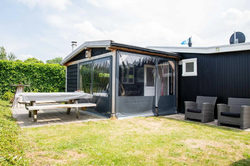Strand-chalet Luna - 700 mtr van het strand van Ouddorp