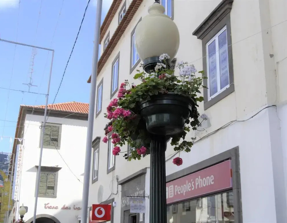 Apartamentos Funchal by Petit Hotels