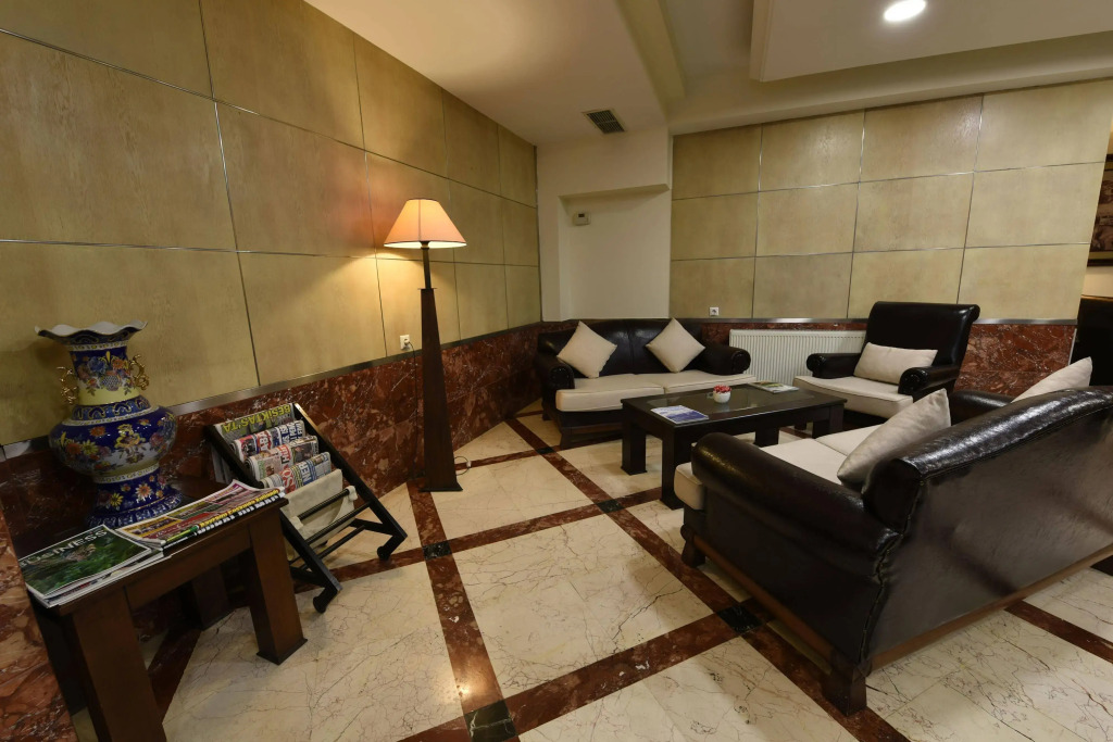 Asal Hotel