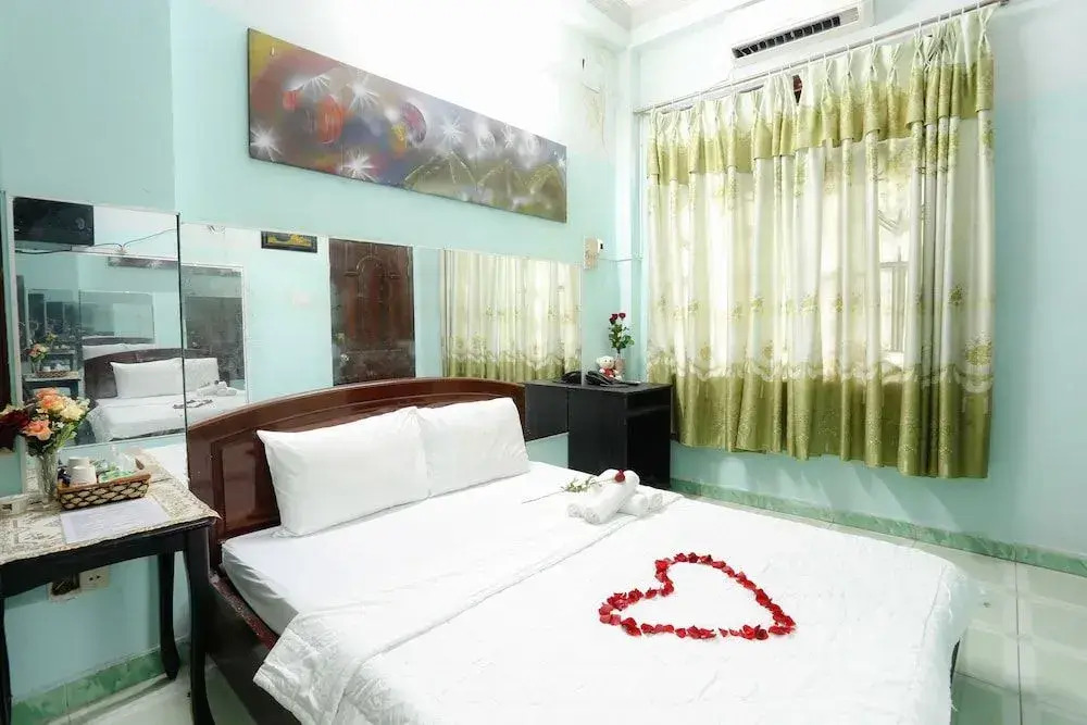 OYO 1140 Hong Luc Hotel