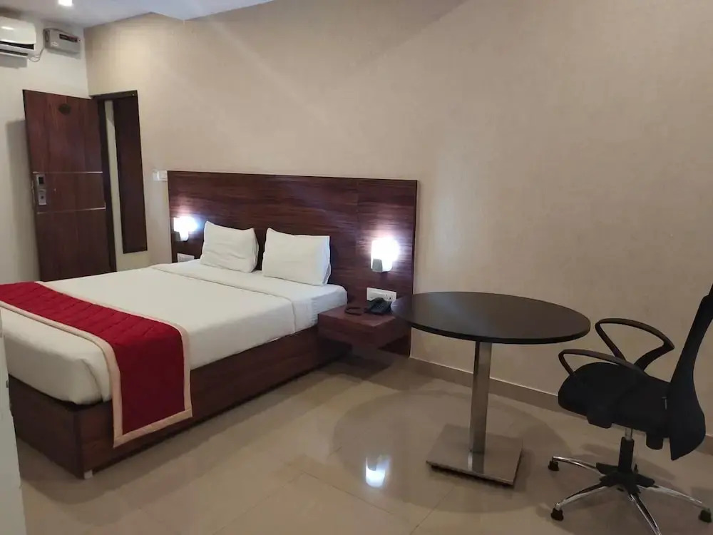 Passport Inn