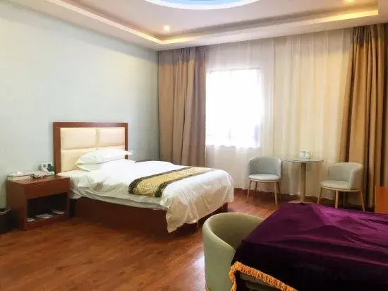 Home Inn Huayi Hotel