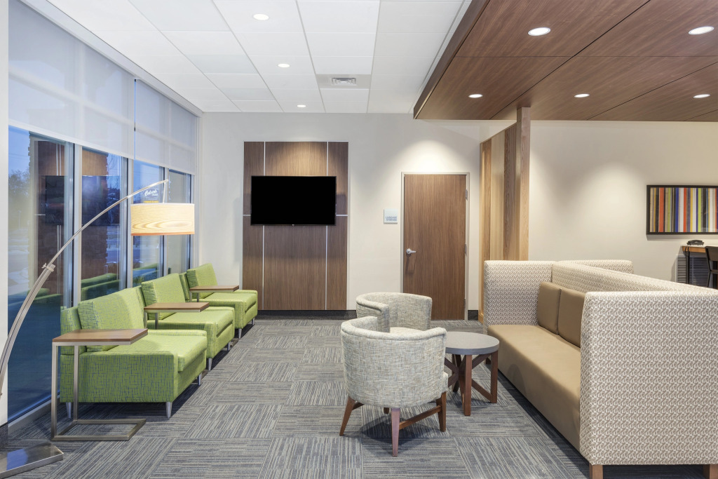 Holiday Inn Express & Suites - Hudson I-94 by IHG