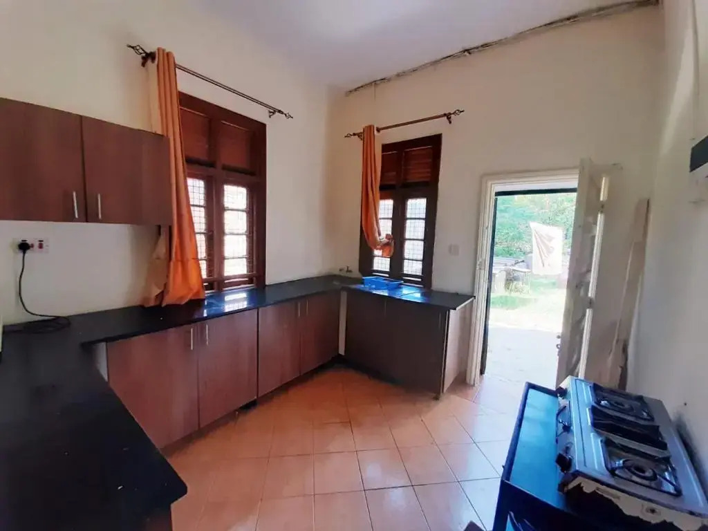 Elisol Residence
