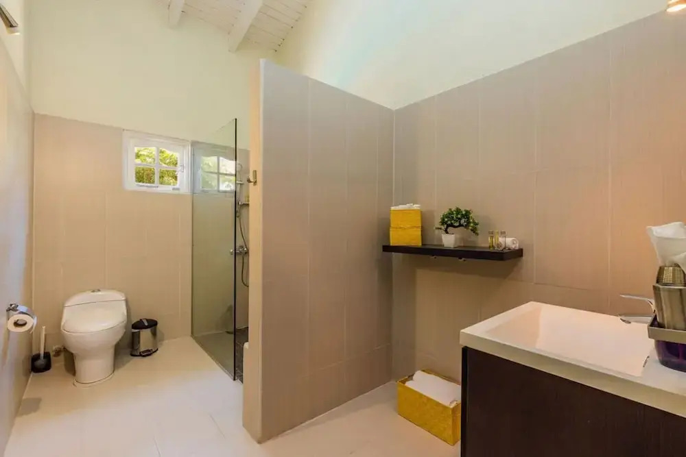 Sleeps 16 Palm Beach - 6BR Villa w Private Pool