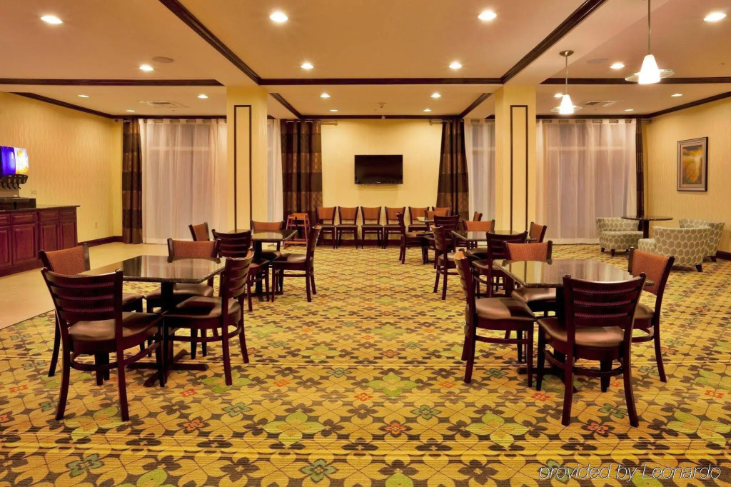 Holiday Inn Express Hotel & Suites Palm Bay by IHG