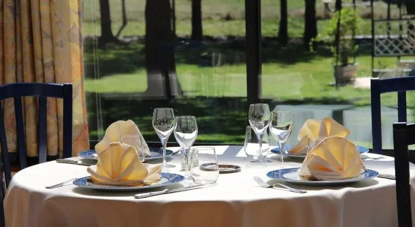 Hôtel Restaurant Logis La Méridienne
