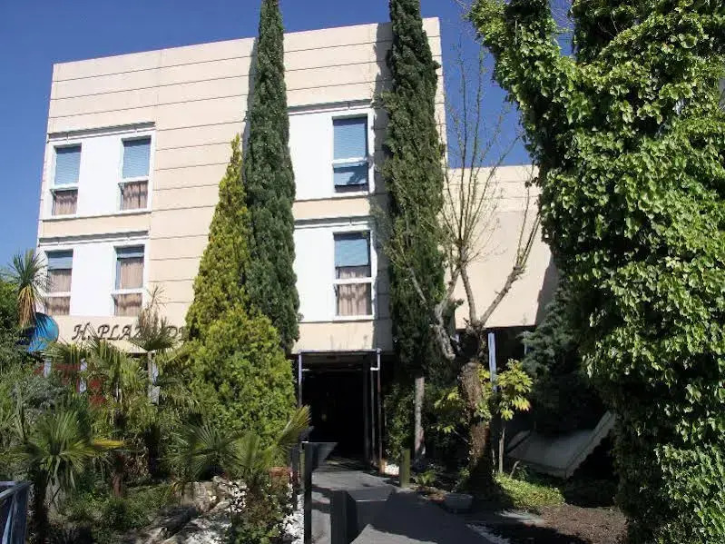 Apartamentos Plaza de Santiago - Estudios Turisticos - 1 LLAVE