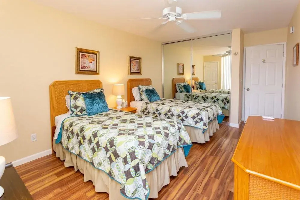 Hale Kamaole #328 - 2 Br Condo