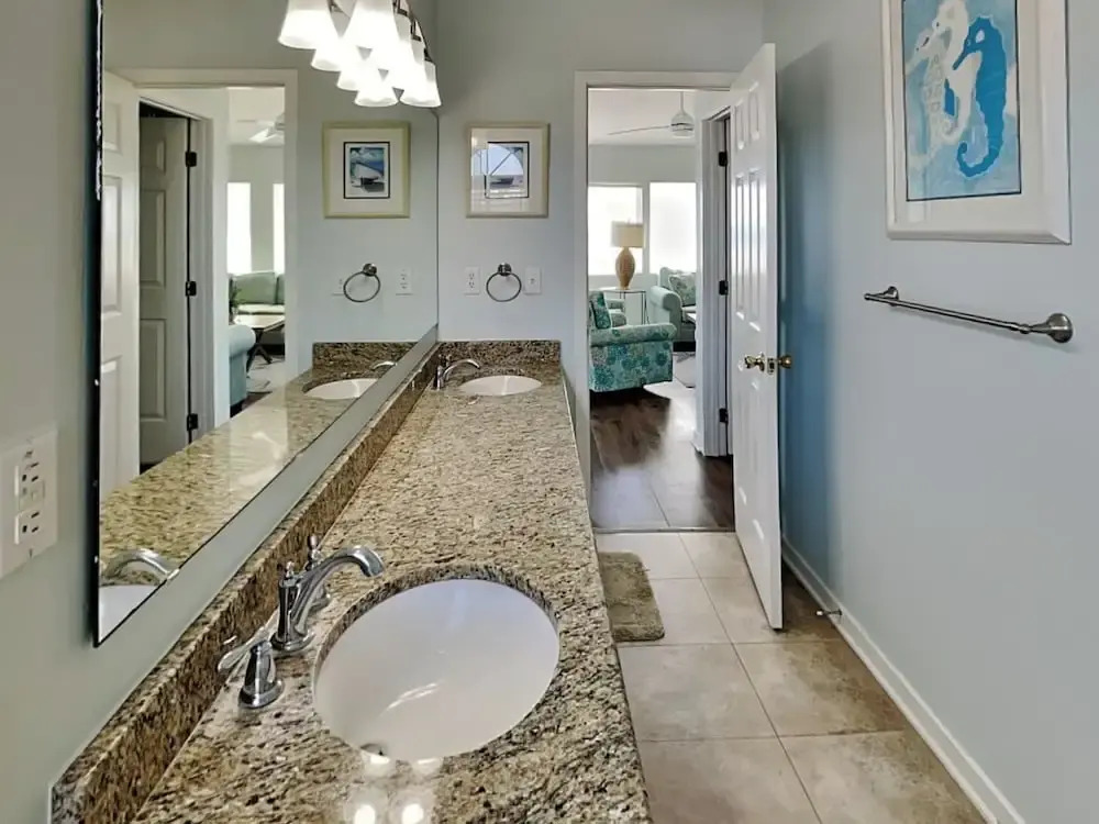 A Grande Green by Topsail Realty