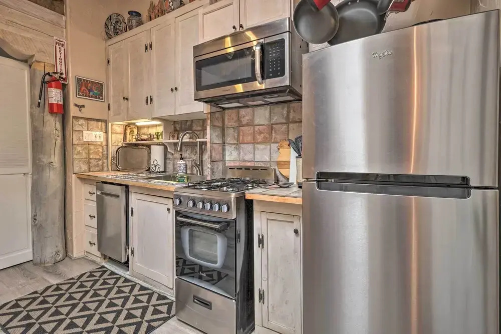 Authentic Adobe Abode < 1 Mile to Sante Fe Plaza!