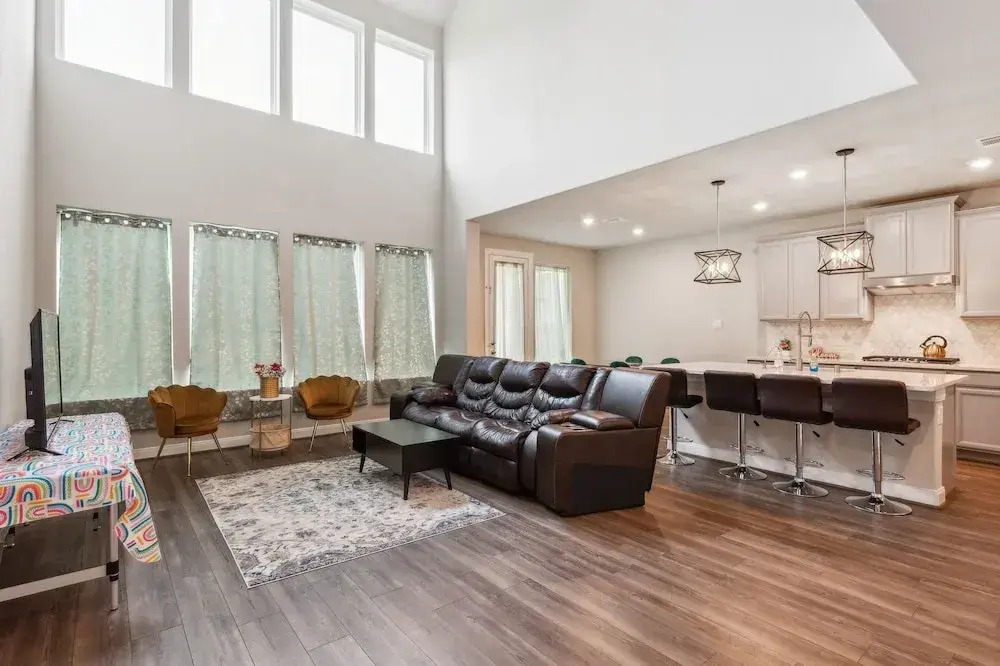 Gorgeous Lake Conroe Home, Affordable Nightly Rent by RedAwning