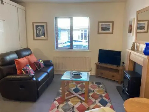 Chaucer Lodge Apt 1
