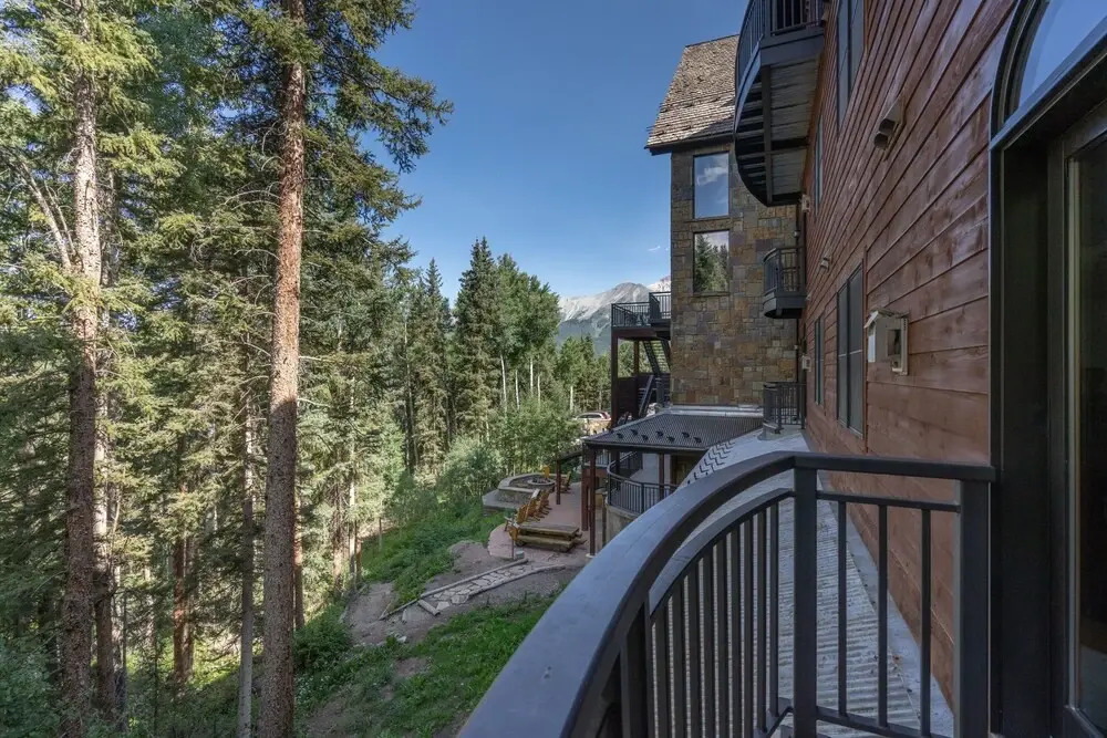 Bear Creek Lodge 205ab 2 Bedroom Condo by Alpine Lodging Telluride