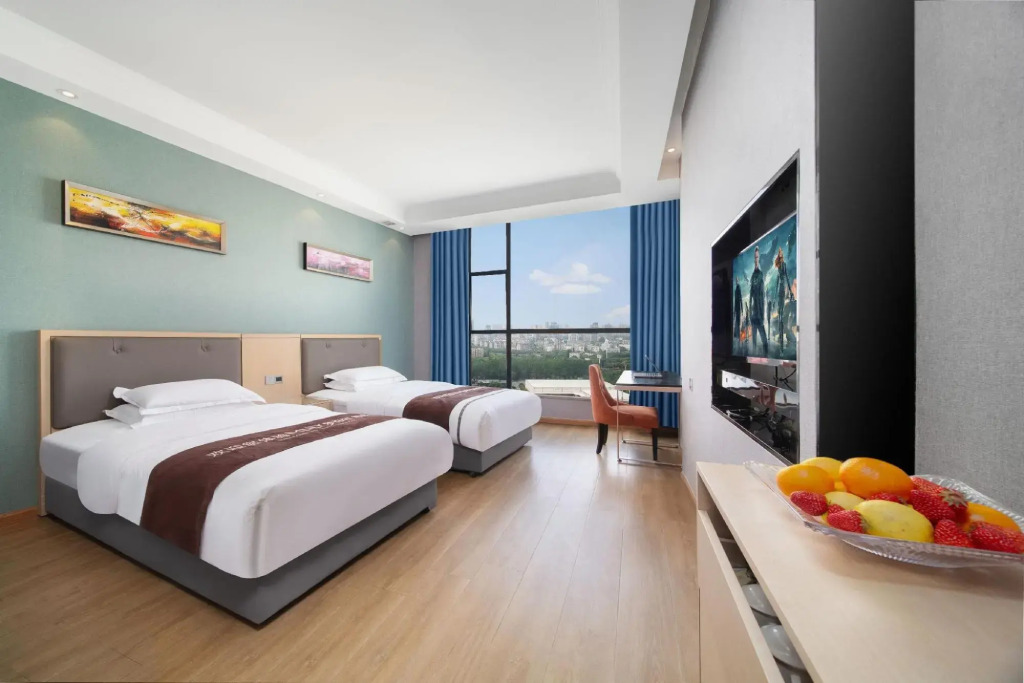Shengjing Yijia Hotel (Xiangyang Railway Station People's Square Branch)