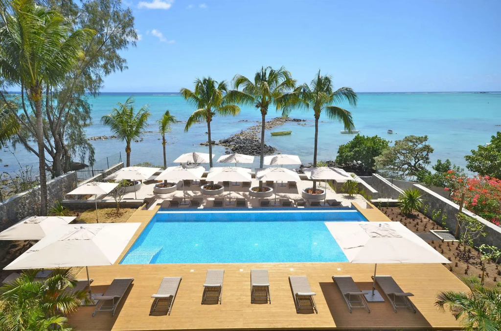 Mon Choisy Beach R