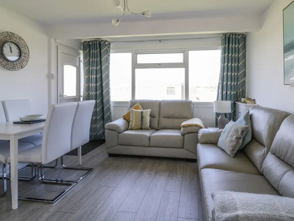 144 Sunbeach Chalet