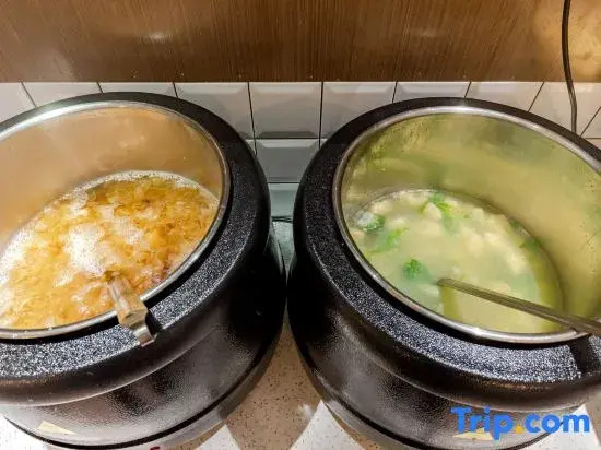 Chizhou Daqianmen Light Luxury Hotel