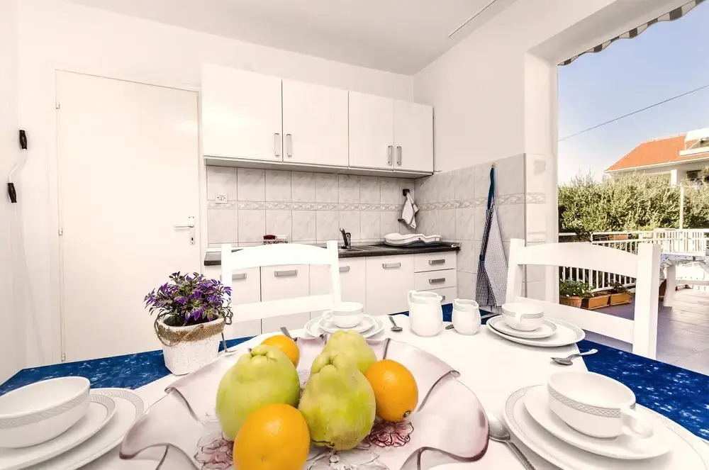 Apartment Violet