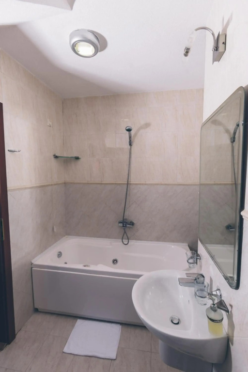 SU Hotel