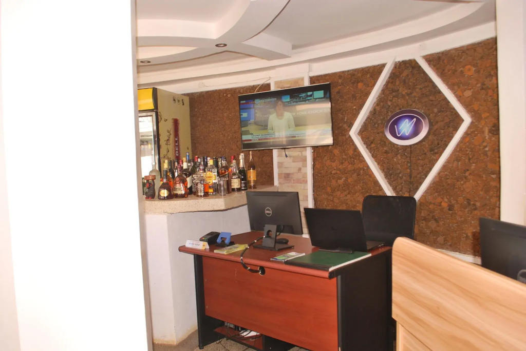 Mowicribs Hotel and Spa