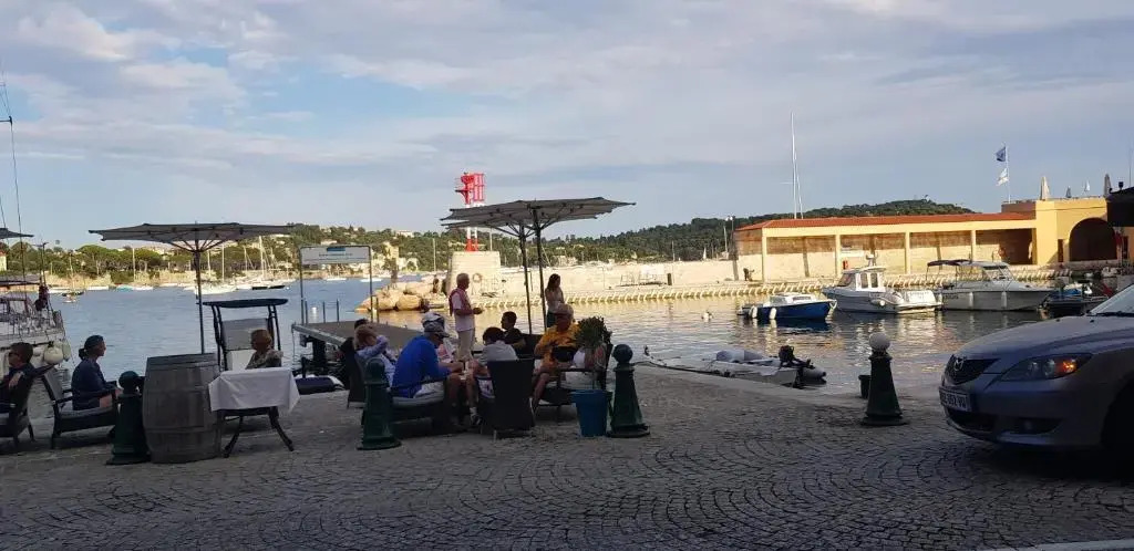 La Cachette