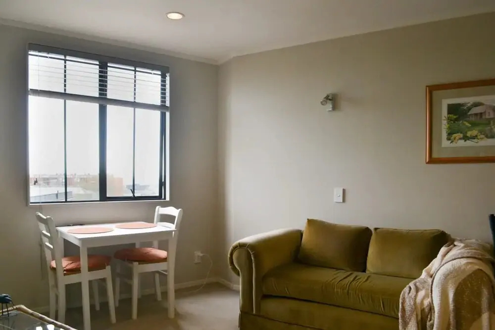 Uptown Top Floor Studio Apartment